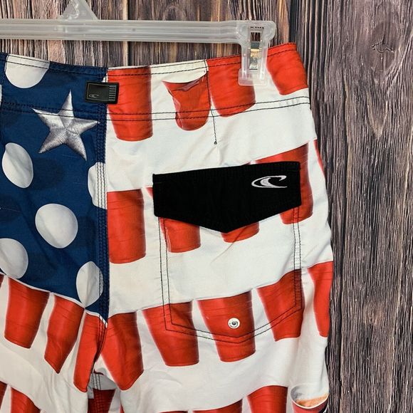 O'NEILL Mens Board Shorts Red Solo Cup Beer Pong American Flag Surf Trunks Sz 32 - Picture 4 of 9